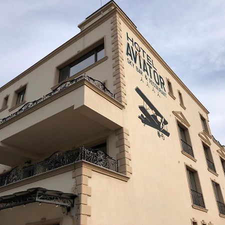 Hotel Aviator Boutique Отопени Экстерьер фото