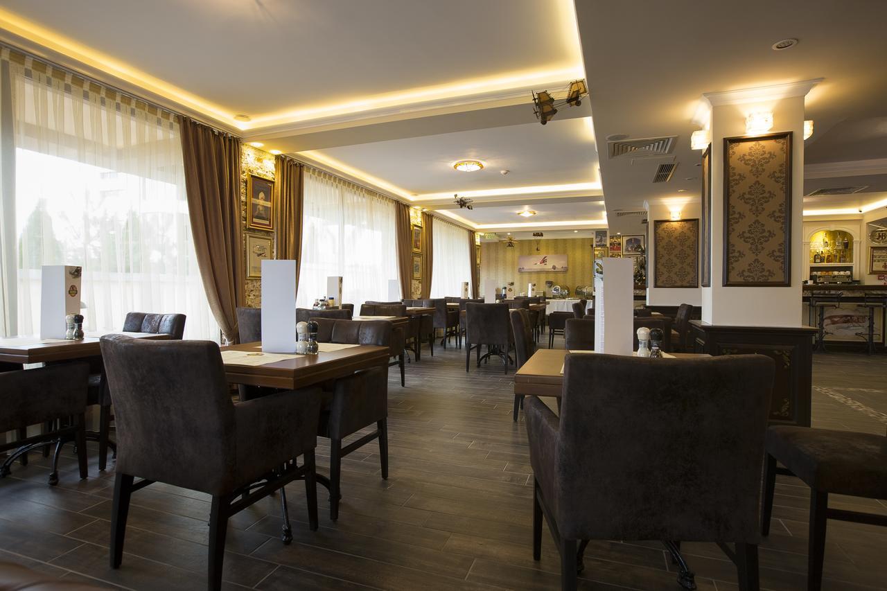 Hotel Aviator Boutique Отопени Экстерьер фото