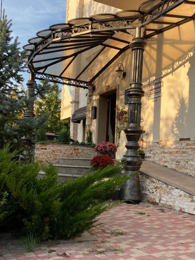 Hotel Aviator Boutique Отопени Экстерьер фото